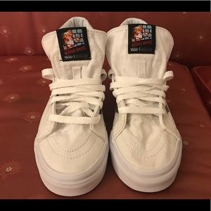 *LIKE NEW* Vans 👾 Nintendo Series SK8 HI Slim